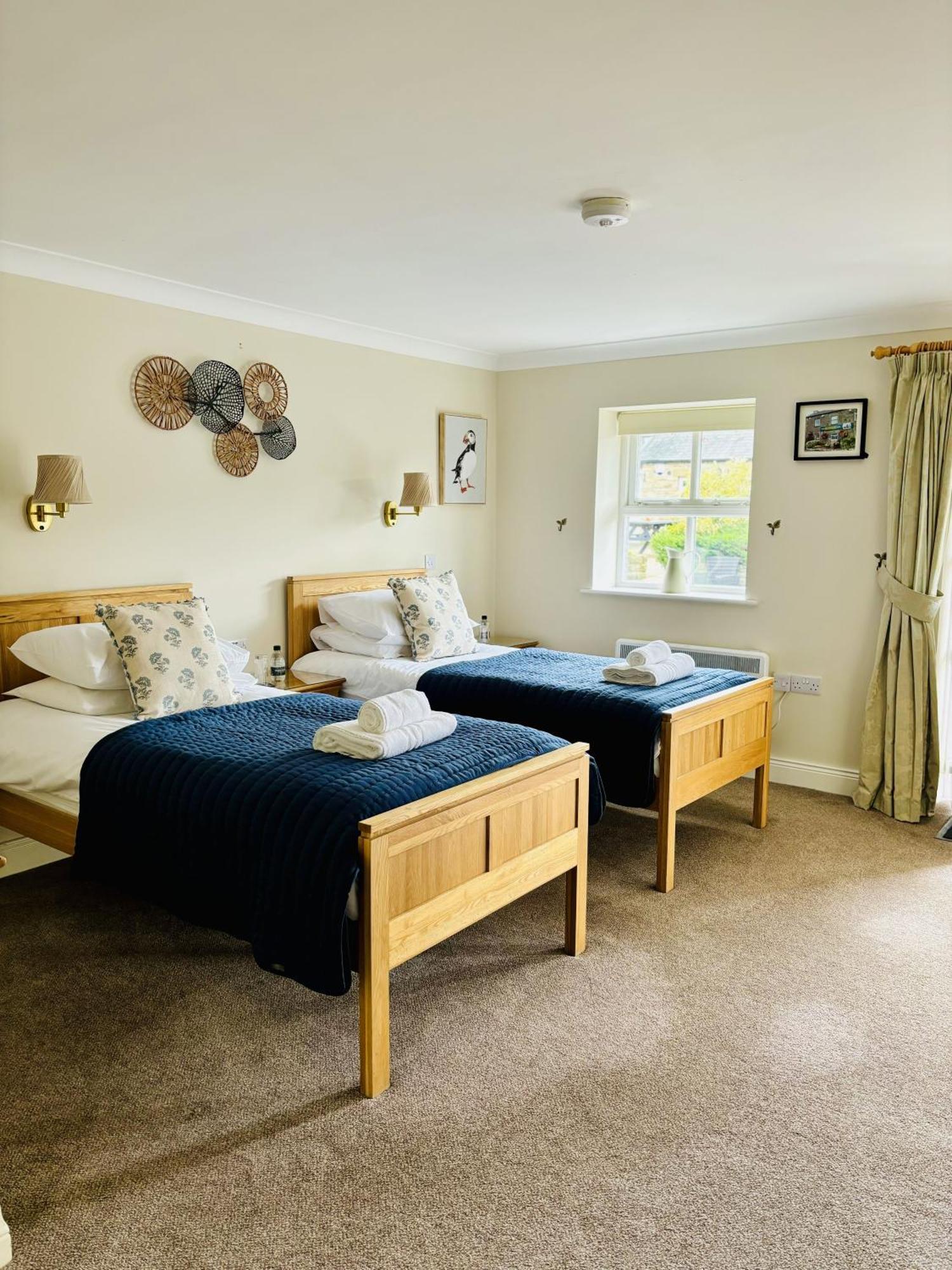 The Boatside Inn - Hadrian - Twin Ensuite ヘクサム エクステリア 写真